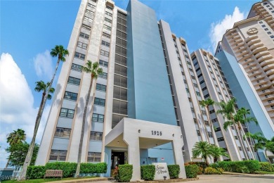 Beach Condo For Sale in Fort Myers, Florida