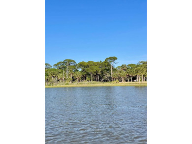 Beach Lot For Sale in Cedar Key, Florida