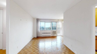 Beach Condo For Sale in Brooklyn, New York