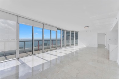 Beach Condo For Sale in Miami, Florida