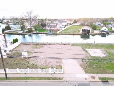 Beach Lot For Sale in Massapequa, New York
