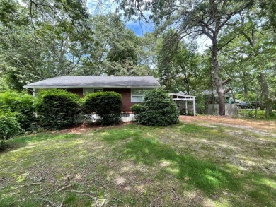 Beach Home Sale Pending in Riverhead, New York