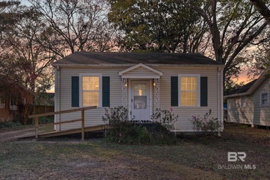 Beach Home For Sale in Mobile, Alabama