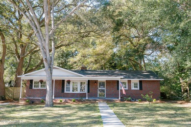 Beach Home Active Under Contract in Beaufort, South Carolina