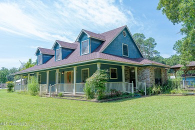 Beach Home For Sale in Ocean Springs, Mississippi