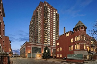 Beach Condo For Sale in Chicago, Illinois