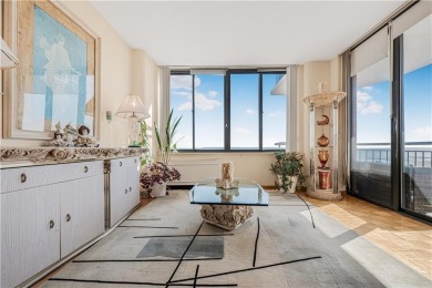 Beach Condo For Sale in Brooklyn, New York