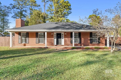 Beach Home Sale Pending in Daphne, Alabama