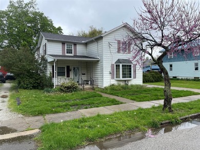 Beach Home For Sale in North East, Pennsylvania