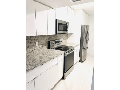 Beach Condo For Sale in Miami Beach, Florida