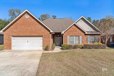 Beach Home For Sale in Foley, Alabama