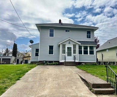 Beach Home For Sale in Erie, Pennsylvania