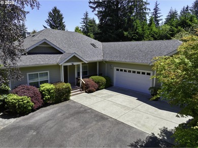 Beach Home For Sale in Florence, Oregon