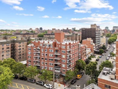 Beach Condo For Sale in Flushing, New York