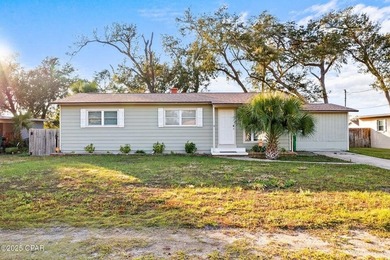 Beach Home Sale Pending in Panama City, Florida