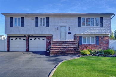 Beach Home For Sale in Massapequa, New York