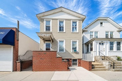 Beach Home For Sale in College Point, New York