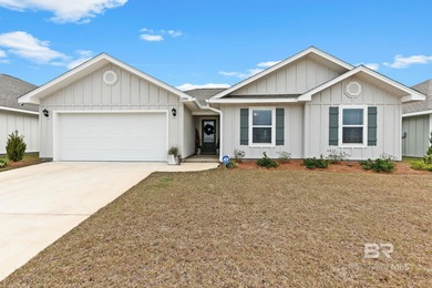 Beach Home For Sale in Foley, Alabama