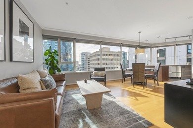 Beach Condo For Sale in Vancouver, BC