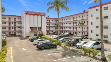 Beach Condo For Sale in Lauderdale Lakes, Florida