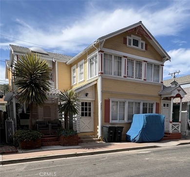 Beach Townhome/Townhouse For Sale in Avalon, California