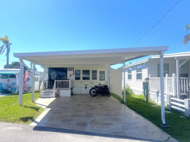 Beach Home For Sale in Holiday, Florida