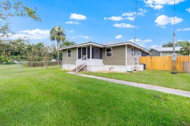 Beach Home For Sale in Crawfordville, Florida