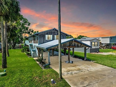 Beach Home For Sale in Suwannee, Florida