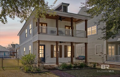 Beach Home For Sale in Gulf Shores, Alabama