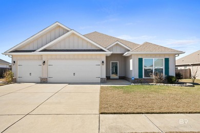 Beach Home For Sale in Foley, Alabama