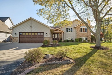 Beach Home For Sale in Winthrop Harbor, Illinois