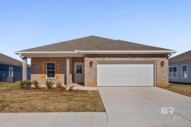 Beach Home For Sale in Robertsdale, Alabama