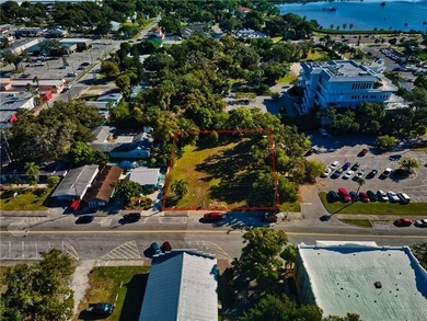 Beach Lot Sale Pending in Palmetto, Florida