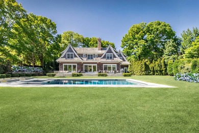 Beach Home For Sale in Sag Harbor, New York