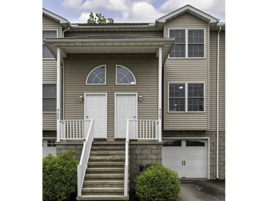Beach Condo For Sale in Erie, Pennsylvania