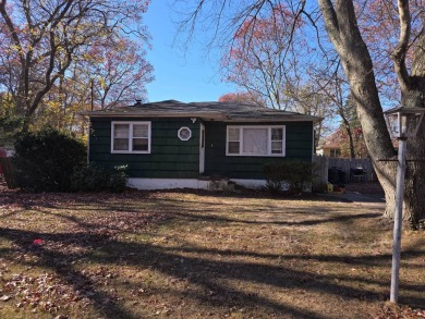 Beach Home For Sale in Mastic Beach, New York