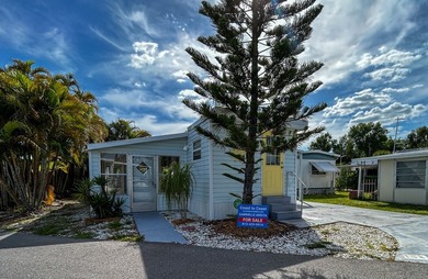 Beach Home For Sale in Sarasota, Florida