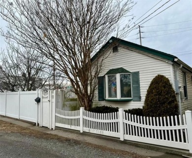 Beach Home For Sale in Queens, New York