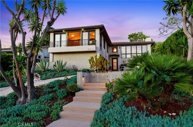 Beach Home For Sale in Palos Verdes Estates, California