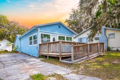 Beach Home For Sale in Steinhatchee, Florida