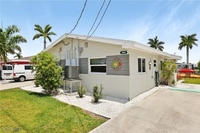 Beach Townhome/Townhouse For Sale in Matlacha, Florida