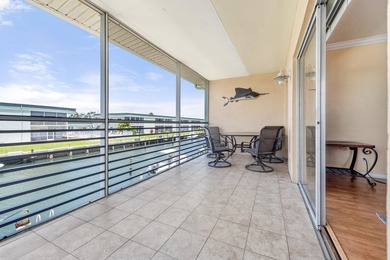 Beach Condo For Sale in North Palm Beach, Florida