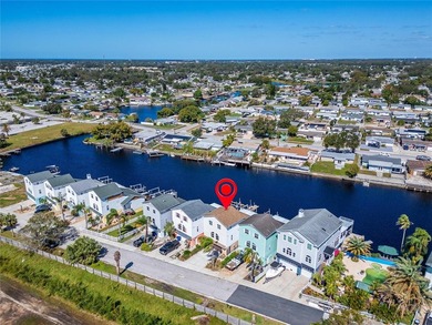 Beach Townhome/Townhouse For Sale in Holiday, Florida