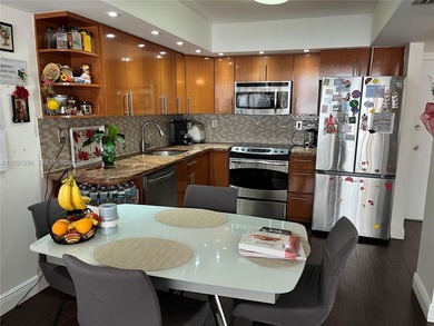 Beach Condo For Sale in Aventura, Florida