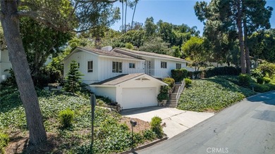 Beach Home For Sale in Palos Verdes Estates, California