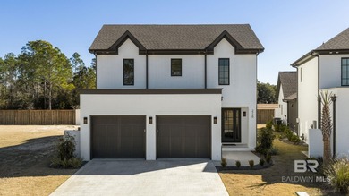 Beach Home For Sale in Gulf Shores, Alabama