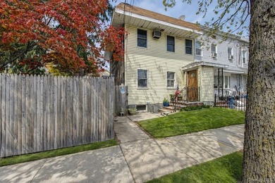 Beach Home For Sale in Whitestone, New York