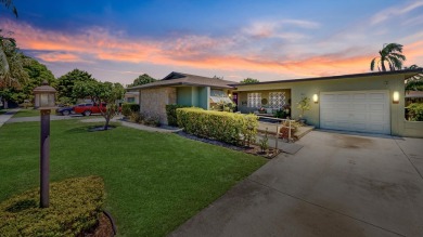 Beach Home For Sale in West Palm Beach, Florida