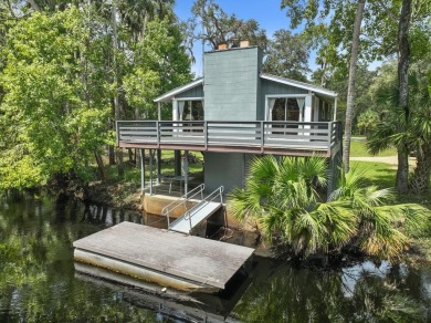 Beach Home For Sale in Steinhatchee, Florida