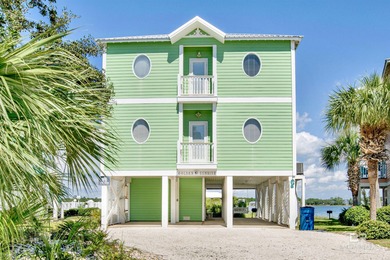 Beach Home For Sale in Gulf Shores, Alabama